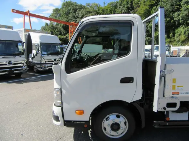 日野 デュトロ 2WG-XZU713N(2WD)の写真11