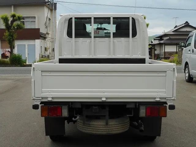 いすゞ エルフ TKG-NHS85A(4WD)の写真6