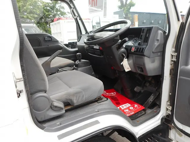 いすゞ エルフ TKG-NHS85A(4WD)の写真12