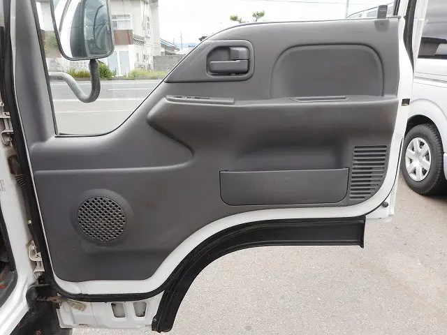 いすゞ エルフ TKG-NHS85A(4WD)の写真13