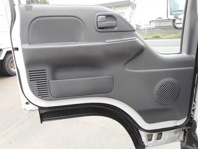 いすゞ エルフ TKG-NHS85A(4WD)の写真18