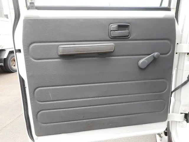 いすゞ エルフ TKG-NHS85A(4WD)の写真20