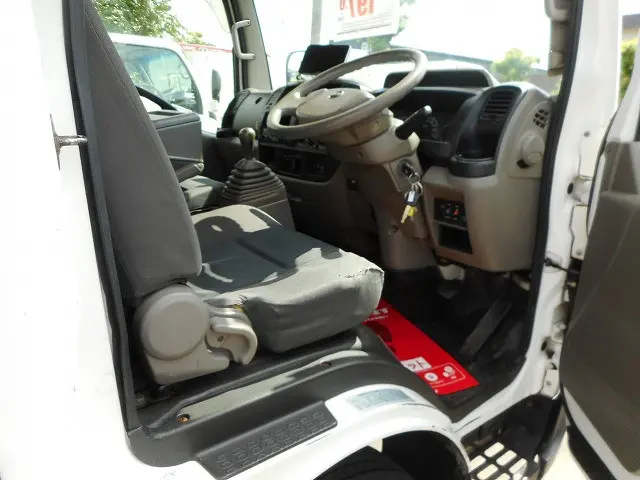 日産 アトラス SZ5F24(4WD)の写真15