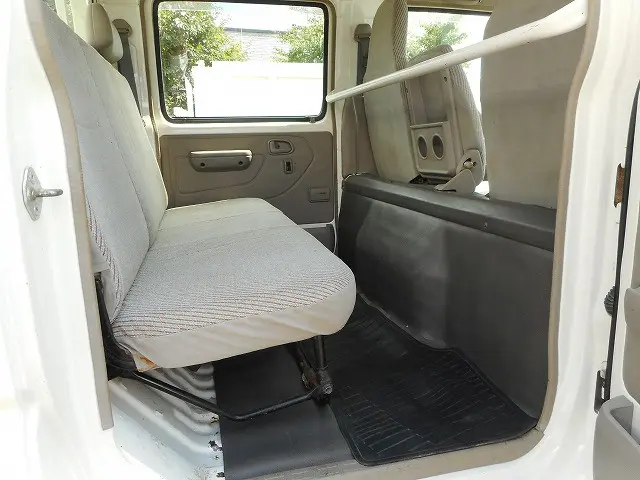 トヨタ ダイナ LDF-KDY281(4WD)の写真17