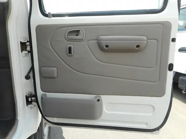 トヨタ ダイナ LDF-KDY281(4WD)の写真18