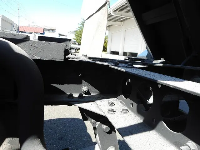 いすゞ エルフ SDG-NKS85AN(4WD)の写真32