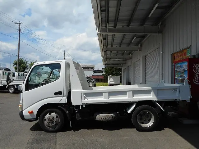 日野 デュトロ BDG-XZU368T(4WD)の写真5