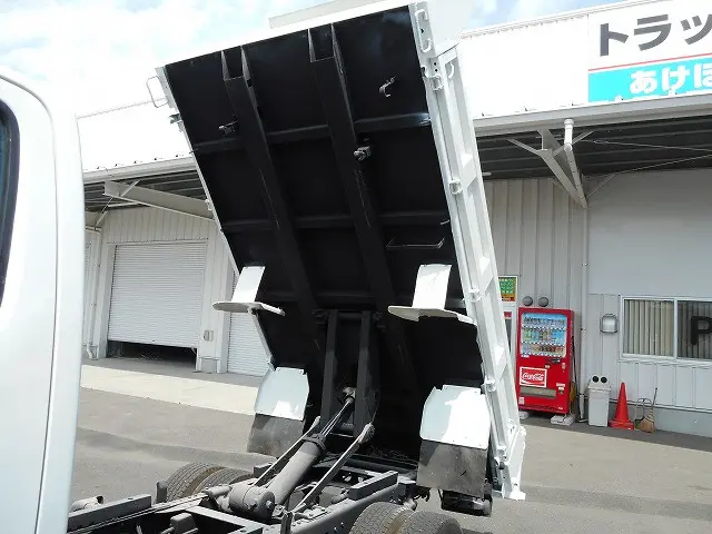 日野 デュトロ BDG-XZU368T(4WD)の写真13