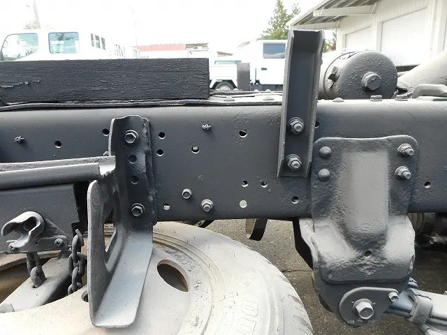 日野 デュトロ BDG-XZU368T(4WD)の写真28