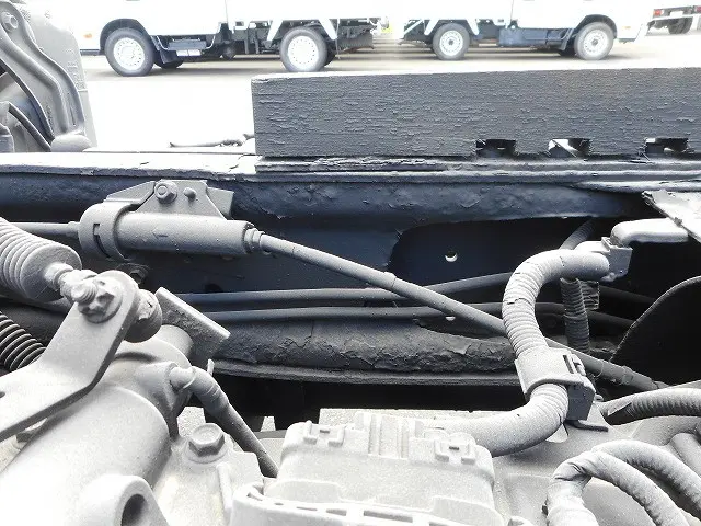 日野 デュトロ BDG-XZU368T(4WD)の写真32