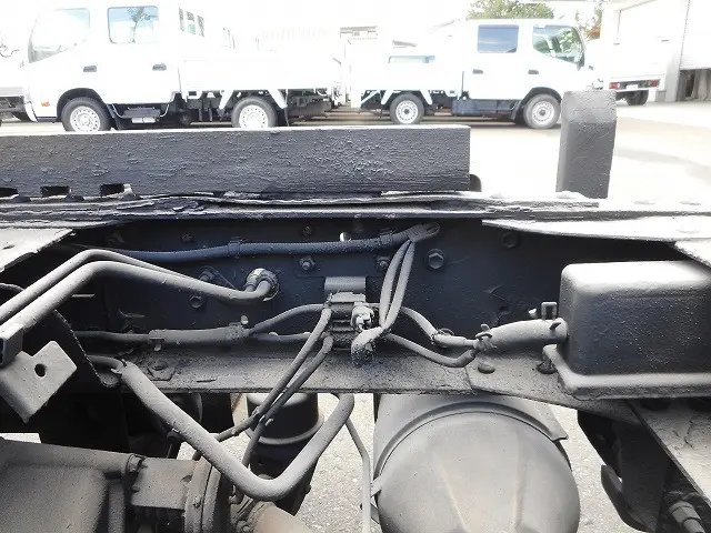 日野 デュトロ BDG-XZU368T(4WD)の写真33