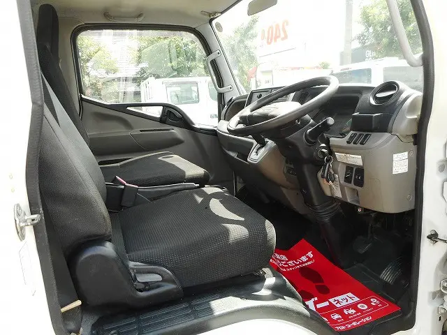 三菱 キャンター TPG-FDA20(4WD)の写真12