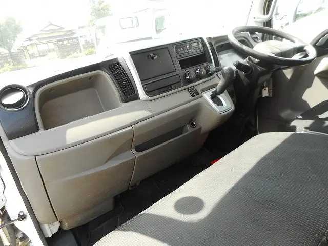 三菱 キャンター TPG-FDA20(4WD)の写真14