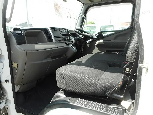 三菱 キャンター TPG-FDA20(4WD)の写真15