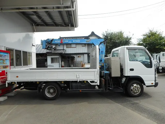 いすゞ エルフ PB-NPS81AR(4WD)の写真4