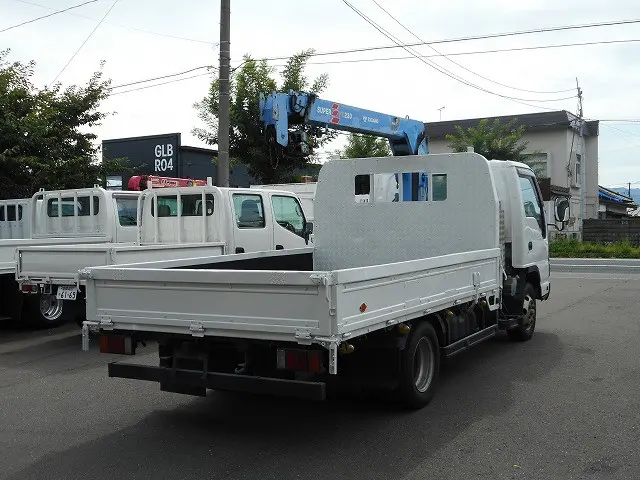 いすゞ エルフ PB-NPS81AR(4WD)の写真7