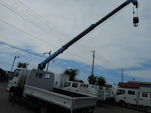 いすゞ エルフ PB-NPS81AR(4WD)の写真11