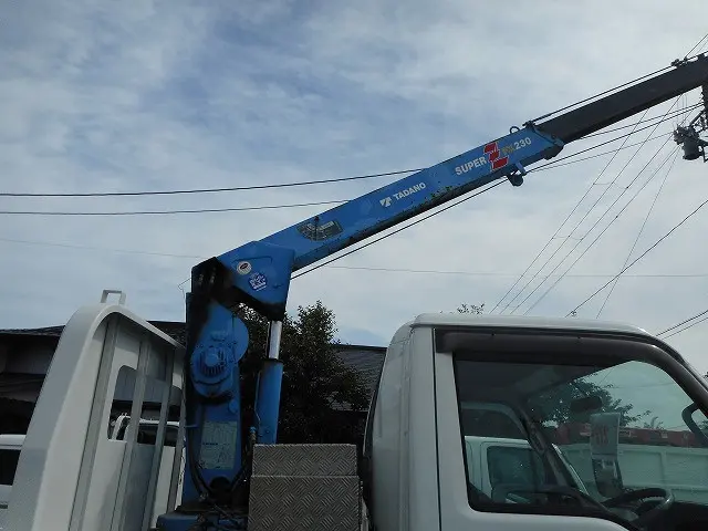 いすゞ エルフ PB-NPS81AR(4WD)の写真14