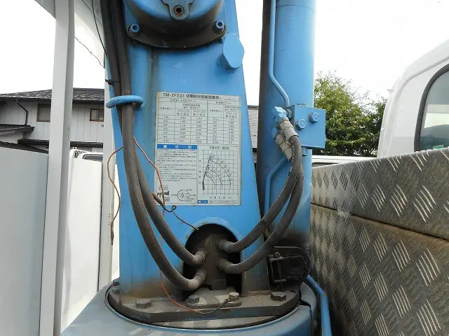 いすゞ エルフ PB-NPS81AR(4WD)の写真19