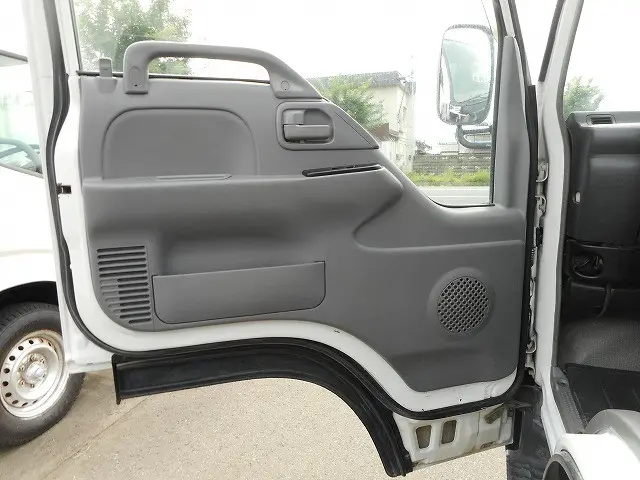 いすゞ エルフ PB-NPS81AR(4WD)の写真27