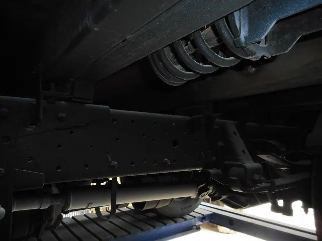 いすゞ エルフ PB-NPS81AR(4WD)の写真39