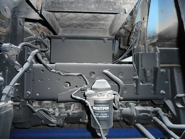 いすゞ エルフ PB-NPS81AR(4WD)の写真41