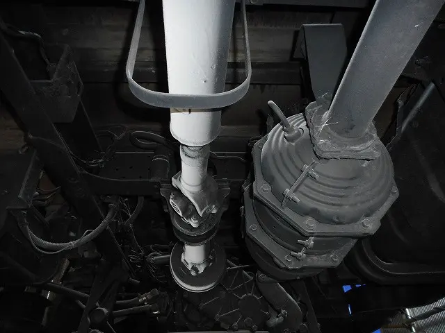 いすゞ エルフ PB-NPS81AR(4WD)の写真45