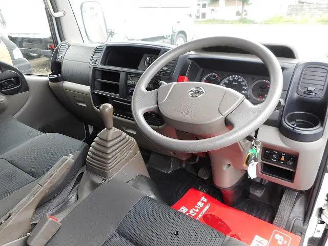 日産 アトラス SDG-SZ5F24(4WD)の写真12