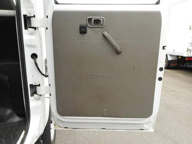 日産 アトラス SDG-SZ5F24(4WD)の写真16