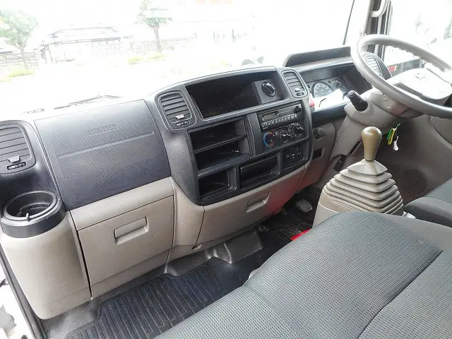 日産 アトラス SDG-SZ5F24(4WD)の写真17