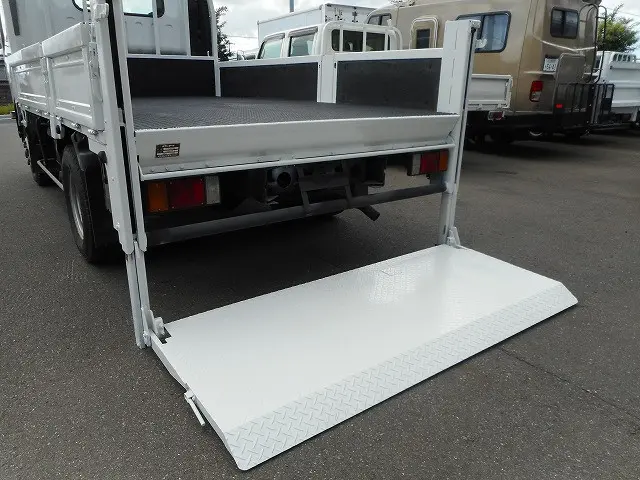 いすゞ エルフ BDG-NPS85AN改(4WD)の写真11