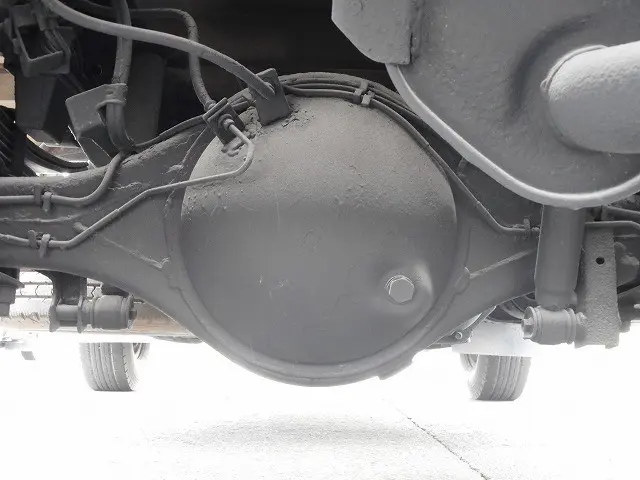 いすゞ エルフ BDG-NPS85AN改(4WD)の写真18