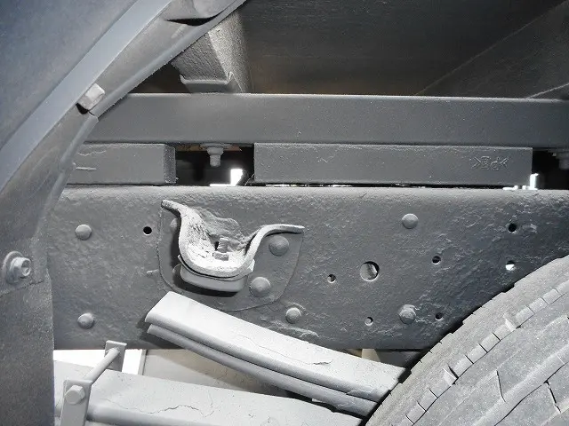 いすゞ エルフ BDG-NPS85AN改(4WD)の写真23