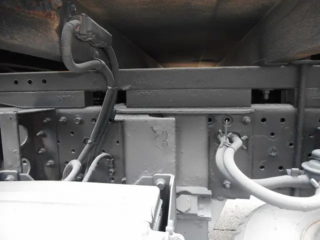 いすゞ エルフ BDG-NPS85AN改(4WD)の写真25