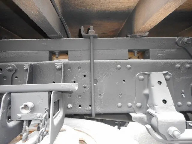 いすゞ エルフ BDG-NPS85AN改(4WD)の写真26