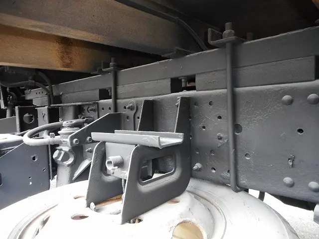 いすゞ エルフ BDG-NPS85AN改(4WD)の写真27