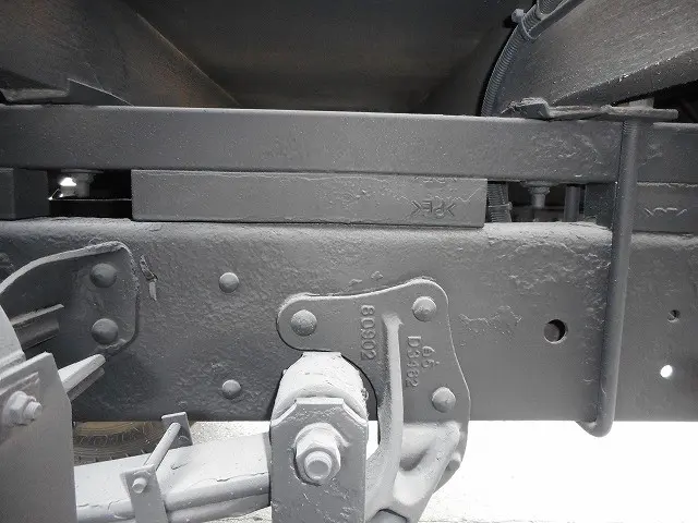 いすゞ エルフ BDG-NPS85AN改(4WD)の写真28