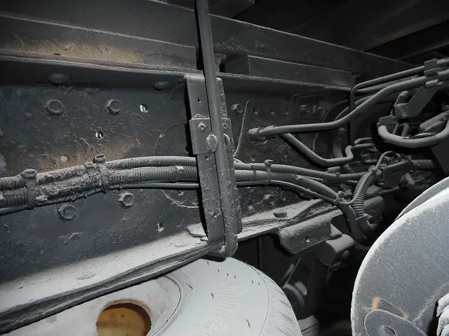 いすゞ エルフ BDG-NPS85AN改(4WD)の写真33