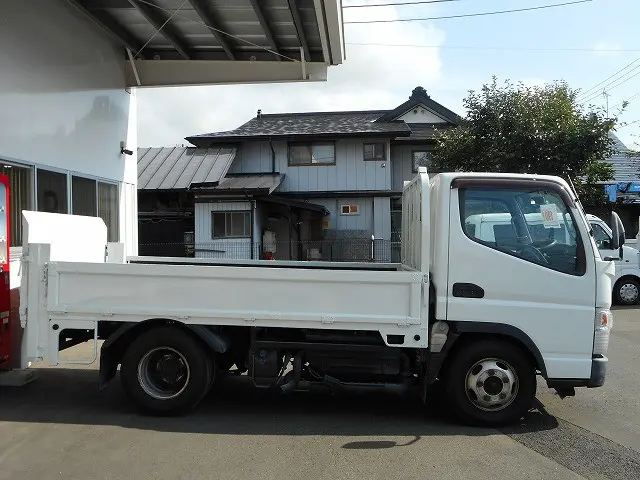三菱 キャンター FDA20(4WD)の写真4
