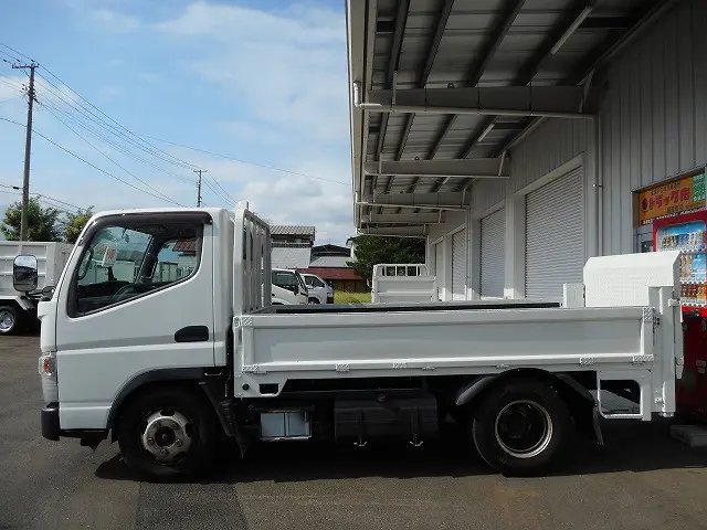 三菱 キャンター FDA20(4WD)の写真5