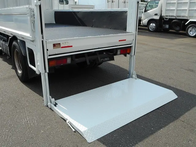 三菱 キャンター FDA20(4WD)の写真11