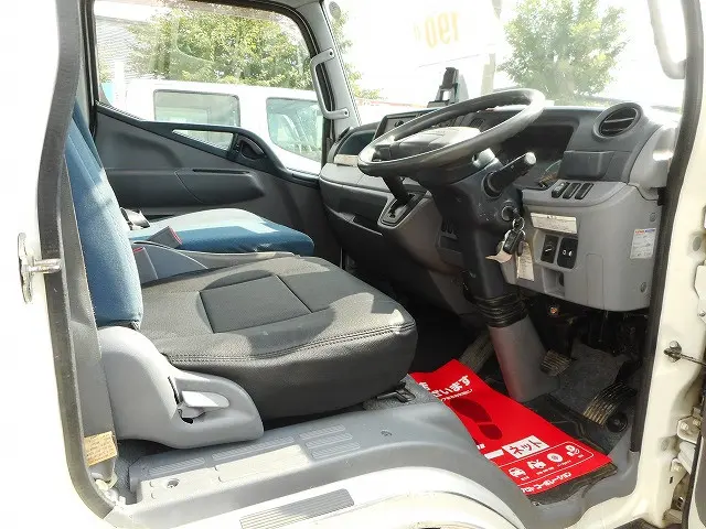 三菱 キャンター FDA20(4WD)の写真13