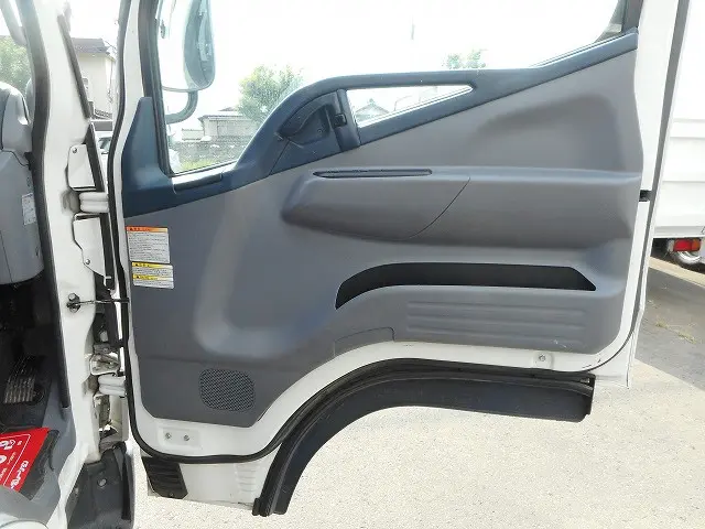 三菱 キャンター FDA20(4WD)の写真14