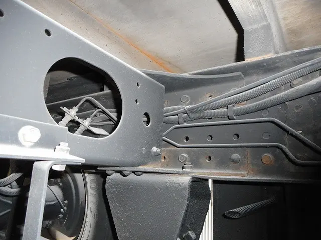 三菱 キャンター FDA20(4WD)の写真32