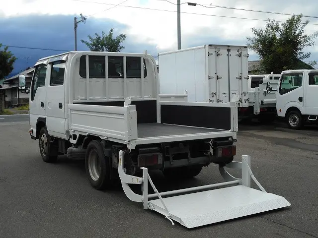 いすゞ エルフ TRG-NHS85A(4WD)の写真10