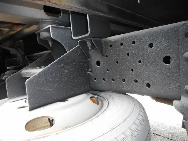 いすゞ エルフ TRG-NHS85A(4WD)の写真30