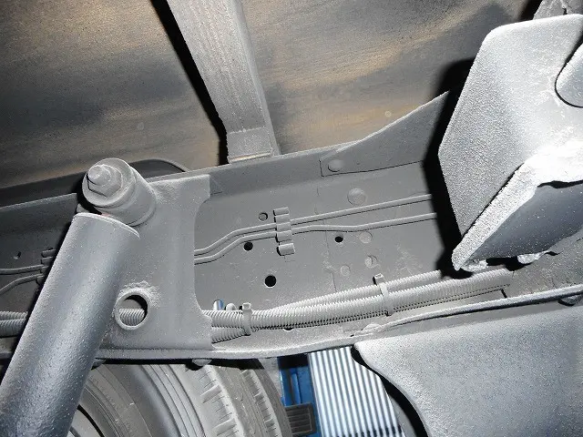 いすゞ エルフ TRG-NHS85A(4WD)の写真38