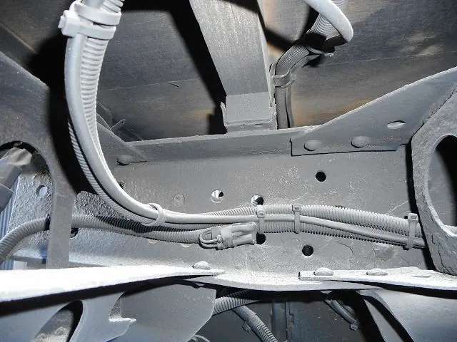 いすゞ エルフ TRG-NHS85A(4WD)の写真42