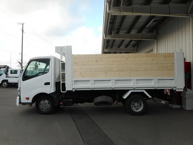 日野 デュトロ TKG-XZU775M(4WD)の写真5