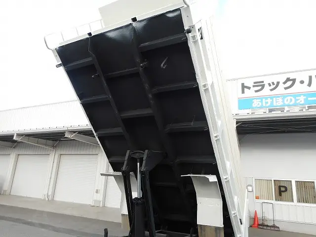 日野 デュトロ TKG-XZU775M(4WD)の写真12